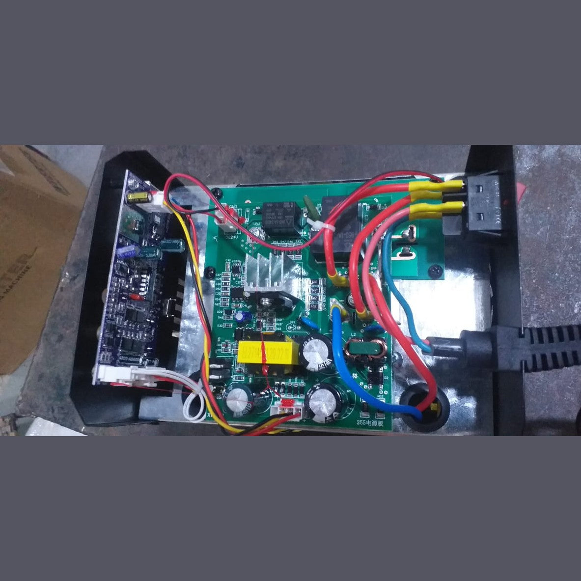 ARC 272 Welding Machine